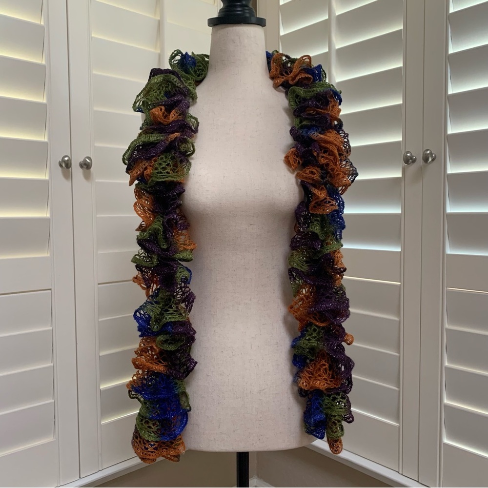 Artisan Handcrafted Ruffled Crochet / Knit Scarf - Picture 10 of 17